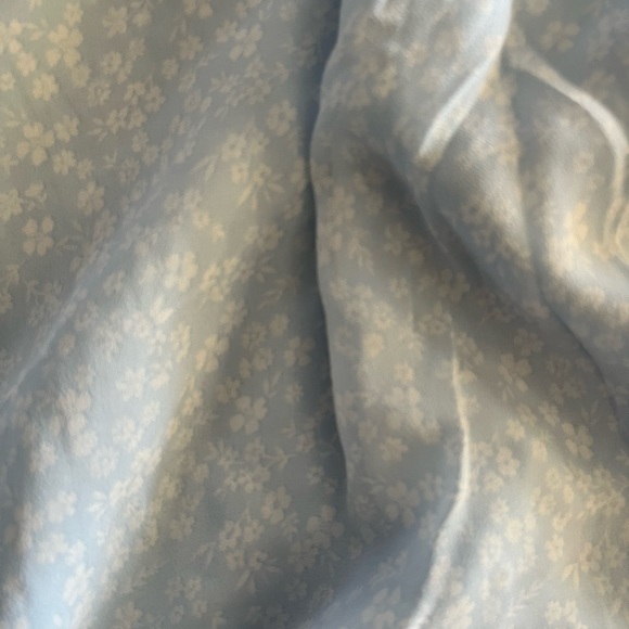 Beautiful blue white floral flutter sleeves smocked full length maxi dress nwt - Picture 3 of 8